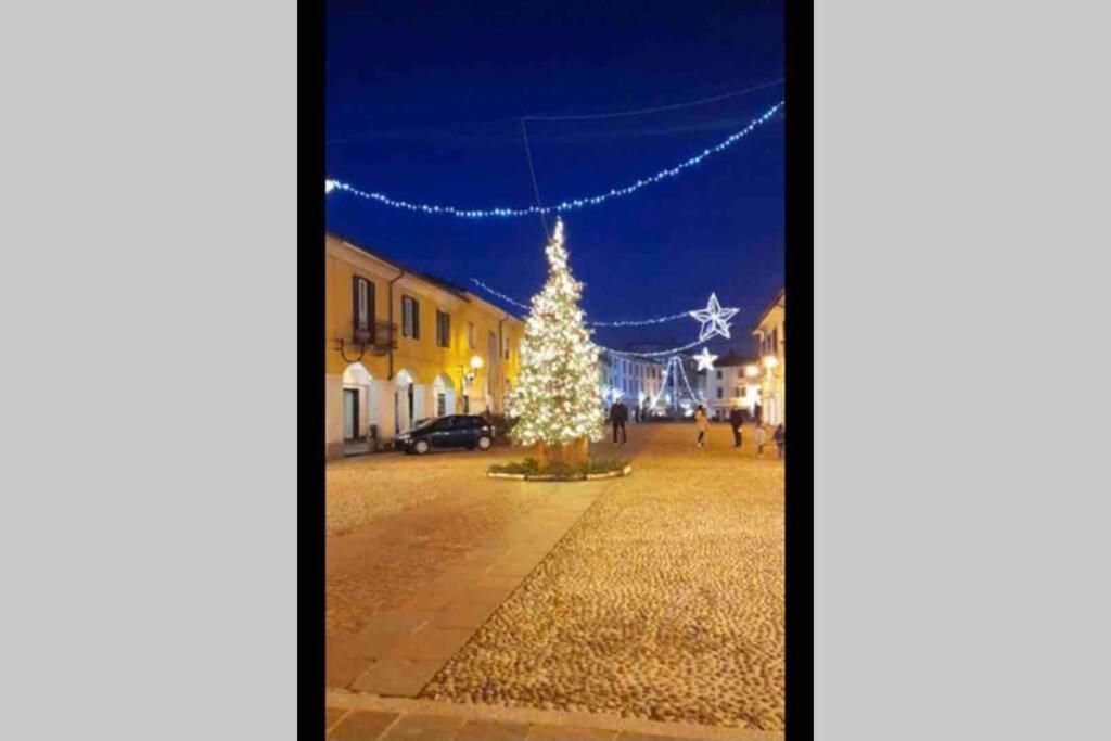 Green Appartamenti I Portici Nel Centro Storico Melzo Bagian luar foto